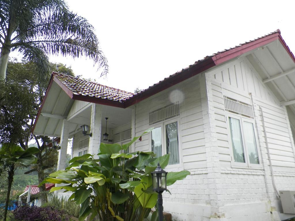 Marbella Twin Waterfall Resort Ciater Room photo